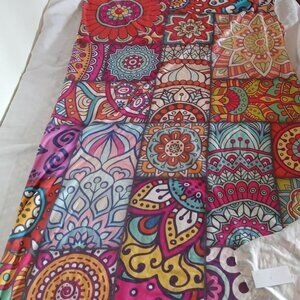 H) Mandala design fabric - polyester/spandex (end of roll, last lenghts)